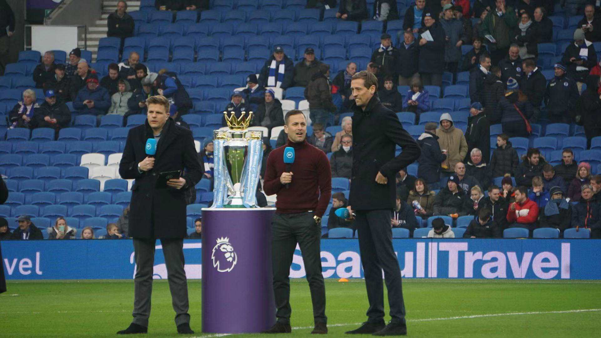 也以矫健的 也以矫健的